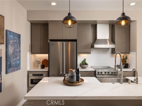 326 E William Way, La Habra, CA