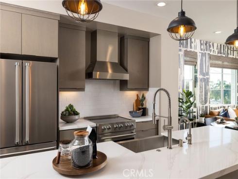 326 E William Way, La Habra, CA