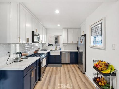 307 S Hillcrest , La Habra, CA