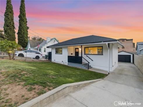 307 S Hillcrest , La Habra, CA
