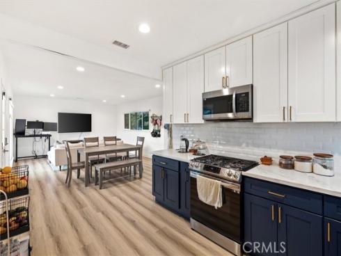 307 S Hillcrest , La Habra, CA