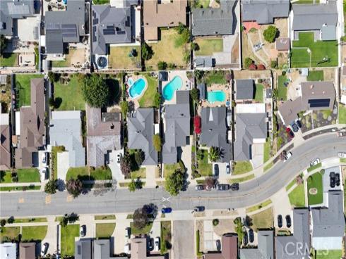 1641 W El Portal Dr , La Habra, CA