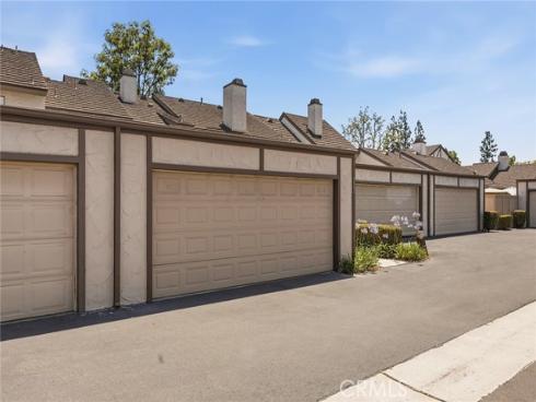 222 Kensington Lane, La Habra, CA