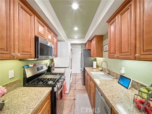 1675 W Lambert Rd. 17 E , La Habra, CA