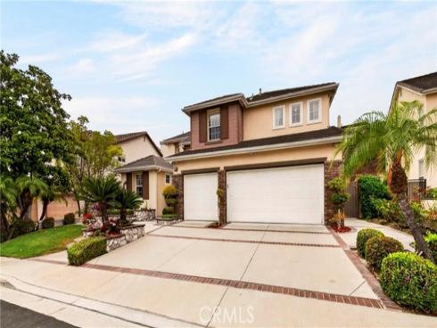 1360 W Player , La Habra, CA