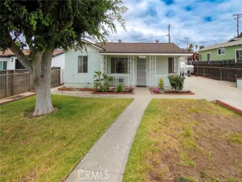907 E Francis , La Habra, CA