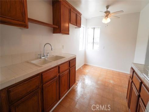 907 E Francis , La Habra, CA