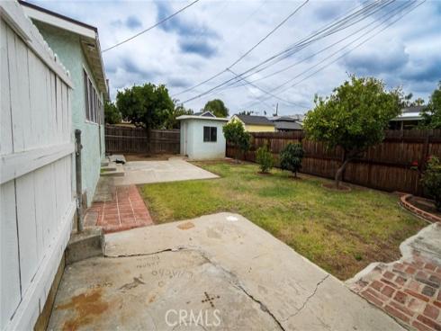 907 E Francis , La Habra, CA