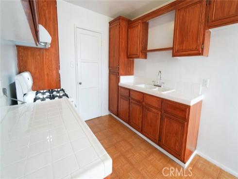 907 E Francis , La Habra, CA