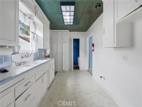 200 E Pinehurst  , La Habra, CA