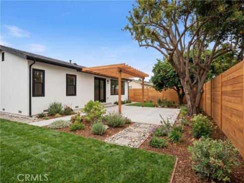 200 E Pinehurst  , La Habra, CA