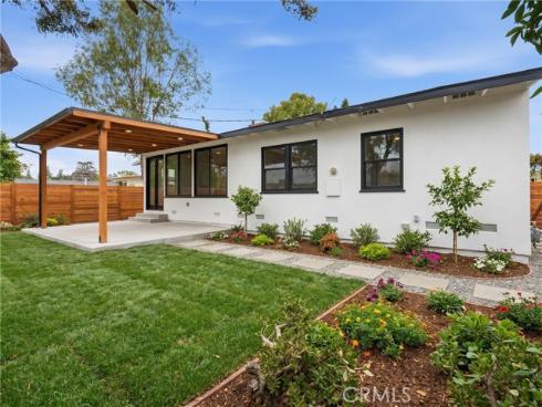 200 E Pinehurst  , La Habra, CA