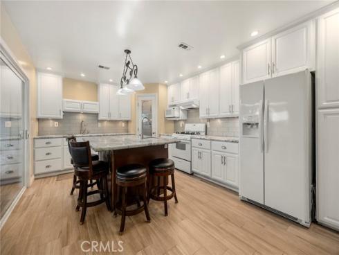 945  Glencliff  , La Habra, CA