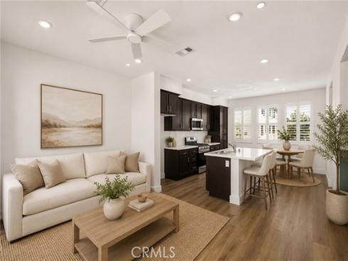 123 E Knox  , La Habra, CA