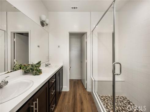 123 E Knox  , La Habra, CA