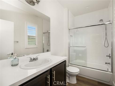 123 E Knox  , La Habra, CA