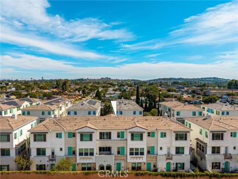 123 E Knox  , La Habra, CA