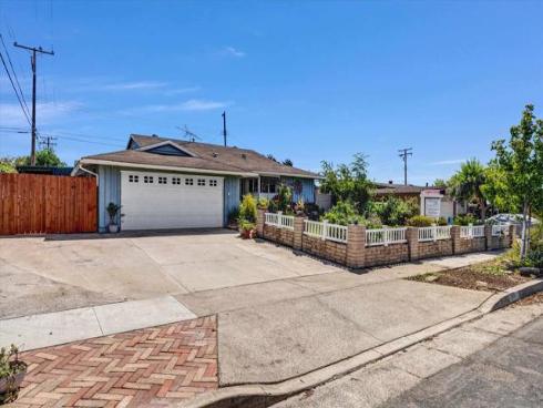 600 N Fonda , La Habra, CA