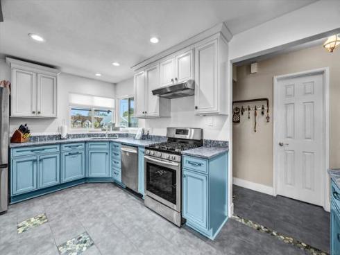 600 N Fonda , La Habra, CA
