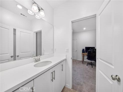 306  Vista  103  Drive, La Habra, CA