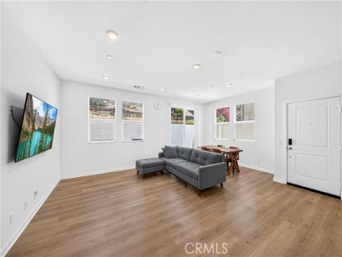 306  Vista  103  Drive, La Habra, CA
