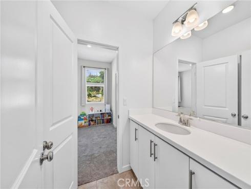 306  Vista  103  Drive, La Habra, CA