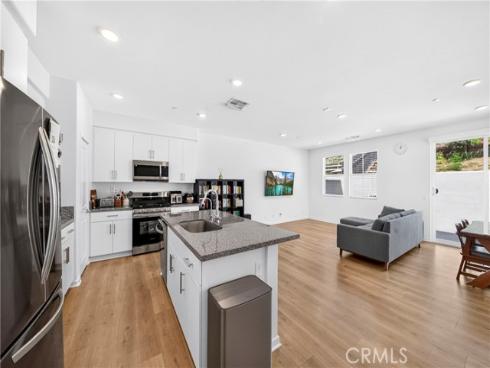 306  Vista  103  Drive, La Habra, CA