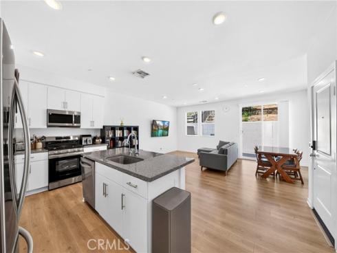 306  Vista  103  Drive, La Habra, CA