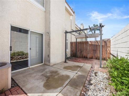186 S Idaho Street, La Habra, CA