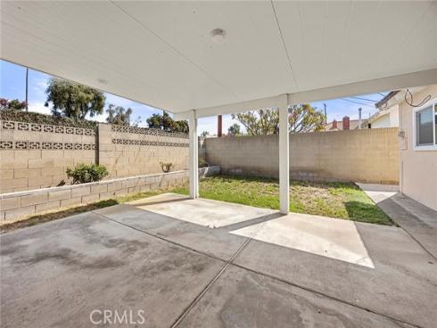 341 E Parkwood Ave , La Habra, CA