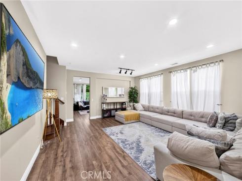 523 S Primrose , La Habra, CA