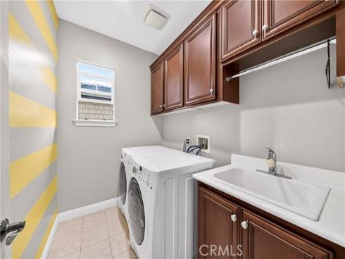 523 S Primrose , La Habra, CA