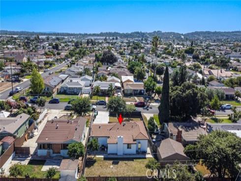 905 E Francis  , La Habra, CA