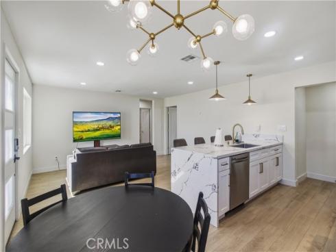 905 E Francis  , La Habra, CA