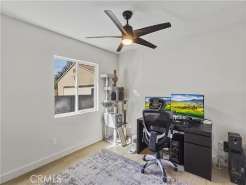 905 E Francis  , La Habra, CA