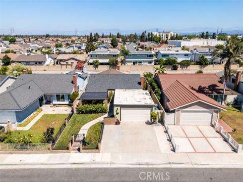 5361  La Luna   Drive, La Palma, CA