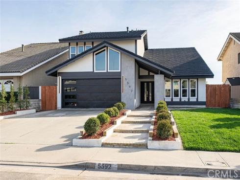 5592 Pineridge Dr , La Palma, CA