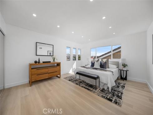 5592 Pineridge Dr , La Palma, CA