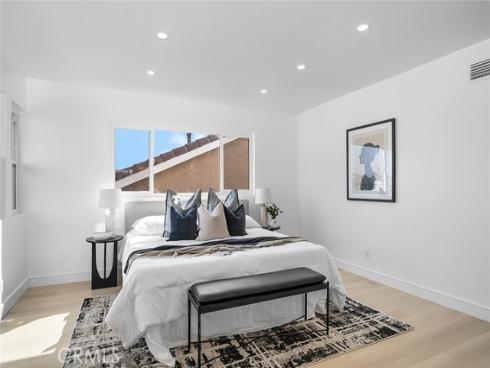 5592 Pineridge Dr , La Palma, CA