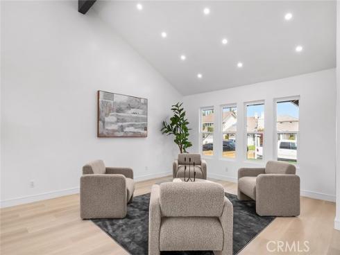 5592 Pineridge Dr , La Palma, CA