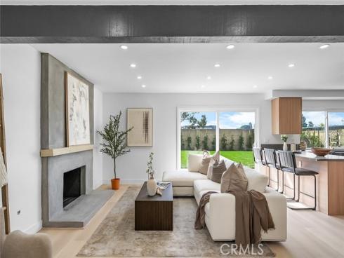 5592 Pineridge Dr , La Palma, CA