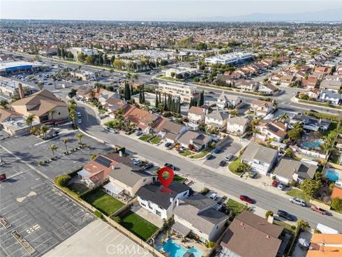 5592 Pineridge Dr , La Palma, CA