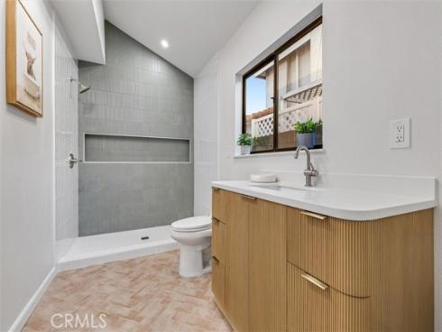 5271  Niguel  , La Palma, CA