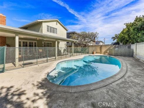 4932  Windsong  , La Palma, CA