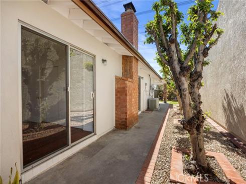 5562  Thelma   Avenue, La Palma, CA