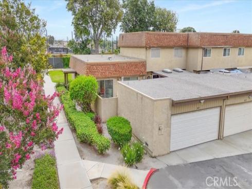 8612 Devon , La Palma, CA
