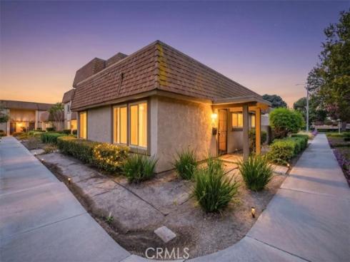 8612 Devon , La Palma, CA