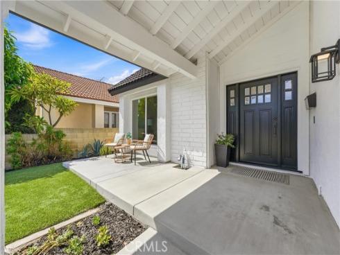 5781 Park West , La Palma, CA