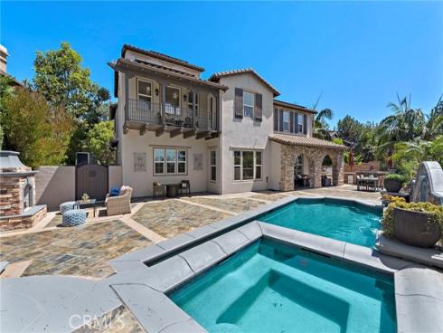 19  Dennis Lane  , Ladera Ranch, CA