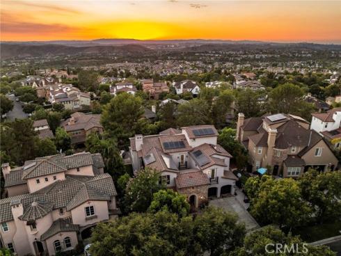 19  Dennis Lane  , Ladera Ranch, CA